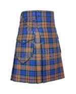Tartan utility kilt cargo pockets kilt for men Side view with adjustable straps
